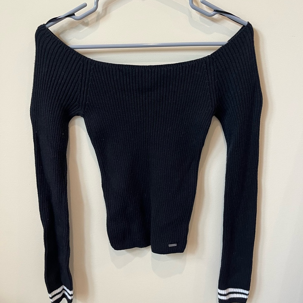 Hollister Black Off-the-Shoulder Sweater with Ribbed Knit